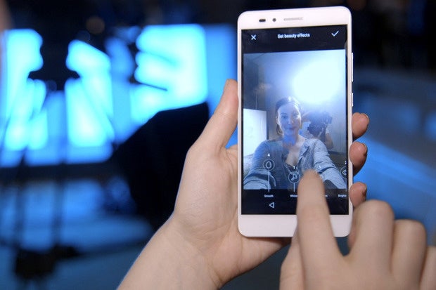 Honor 5X Is An <strong>Android</strong> Phone Made <strong>For</strong> Millennials